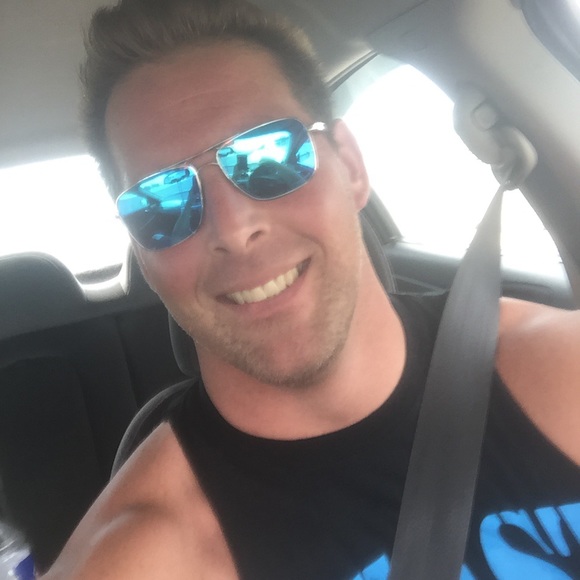 Meet your Posher, Robert - Picture 2 of 3